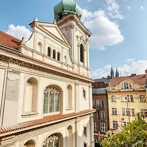 Old Town & Parking Assistance Praag